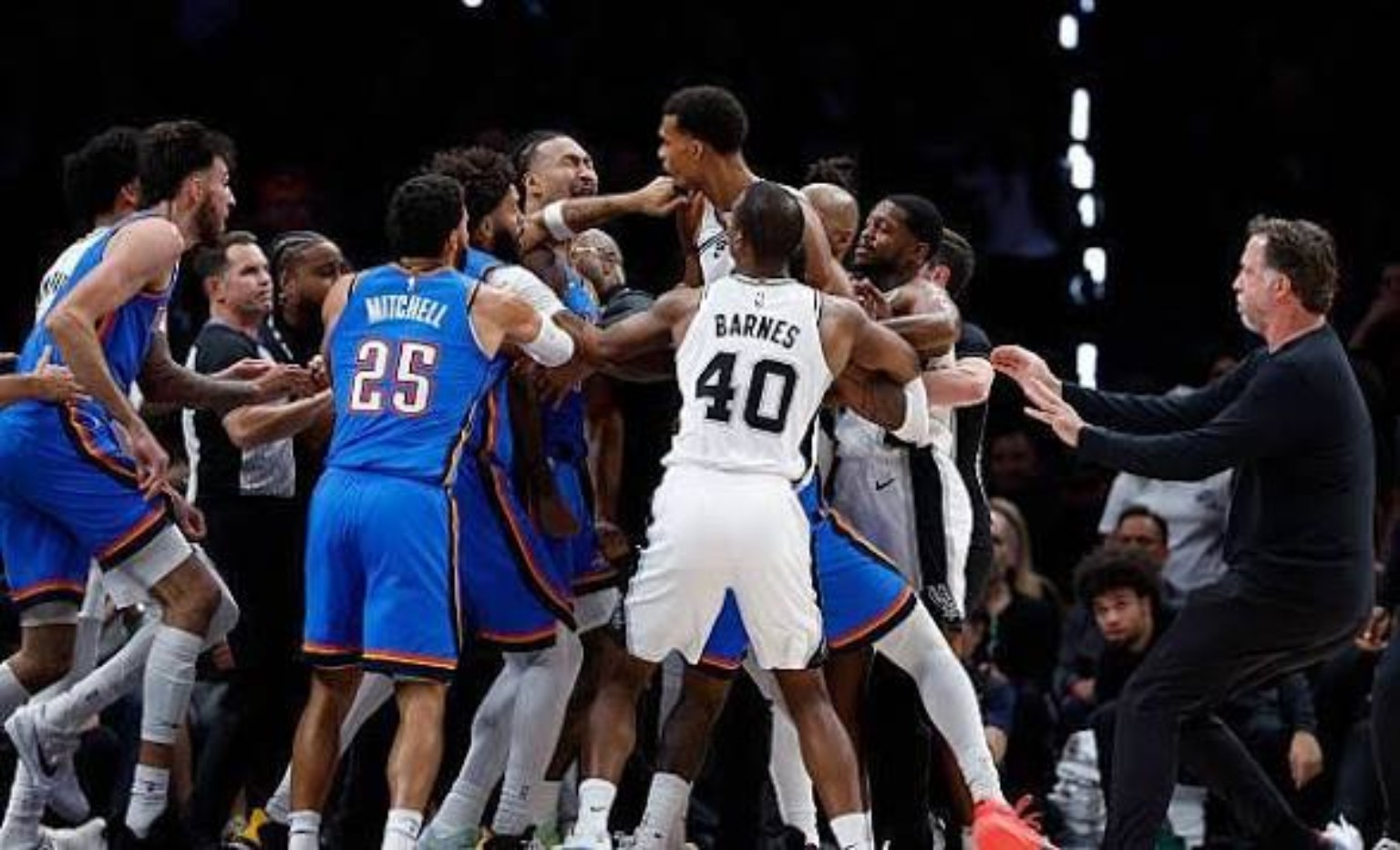 Thunder and Spurs compete in a physical matchup