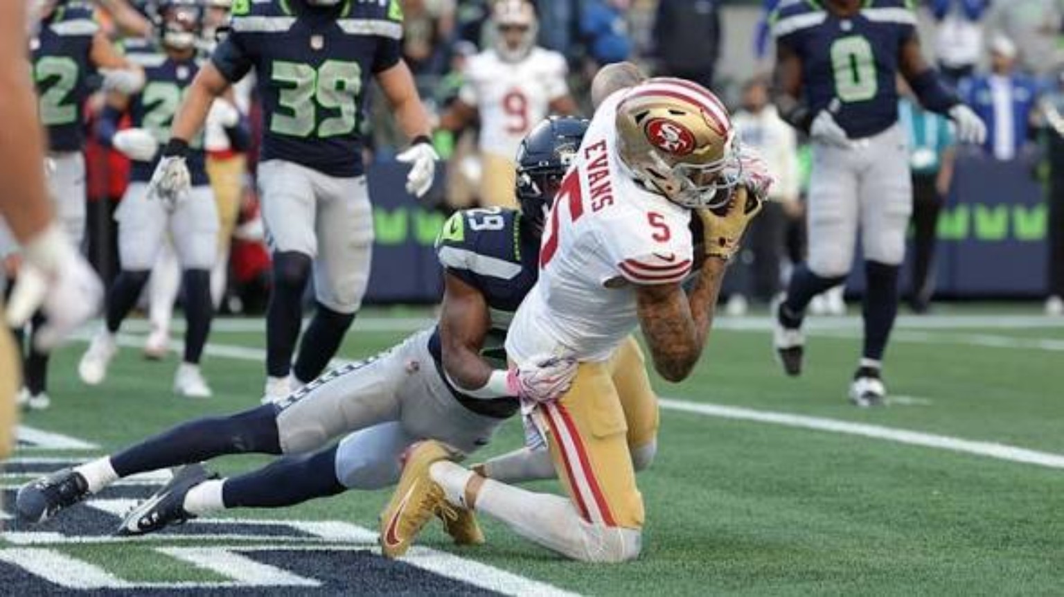 Mike Evans, the 49ers' receiver, in 4DK's authentic action photograph