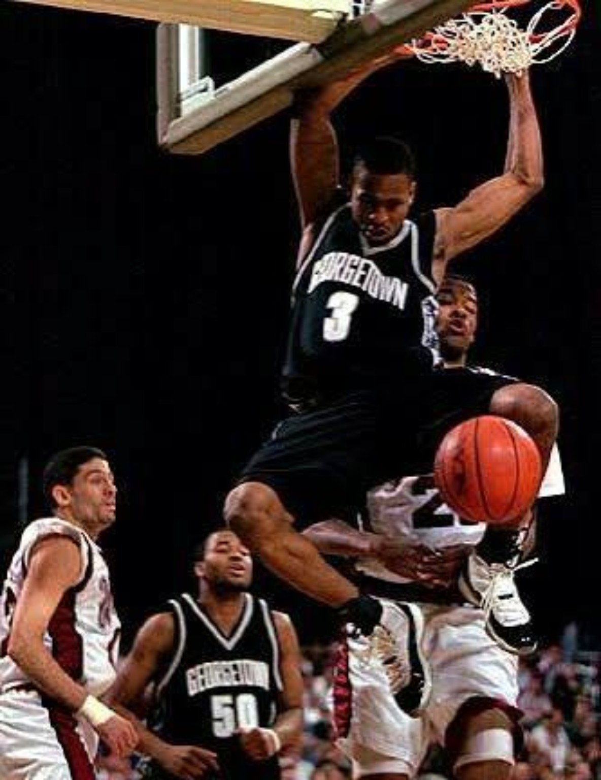 Allen Iverson finishing above the rim for Georgetown