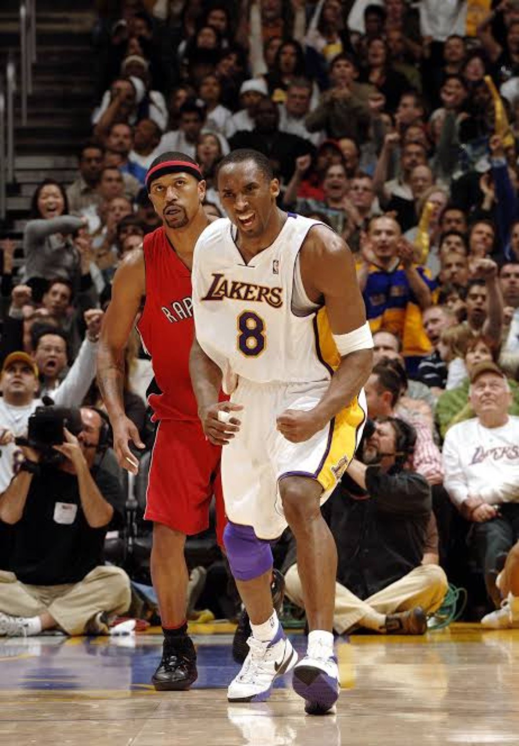 Kobe Bryant celebrating against the Toronto Raptors during the 2005-06 season