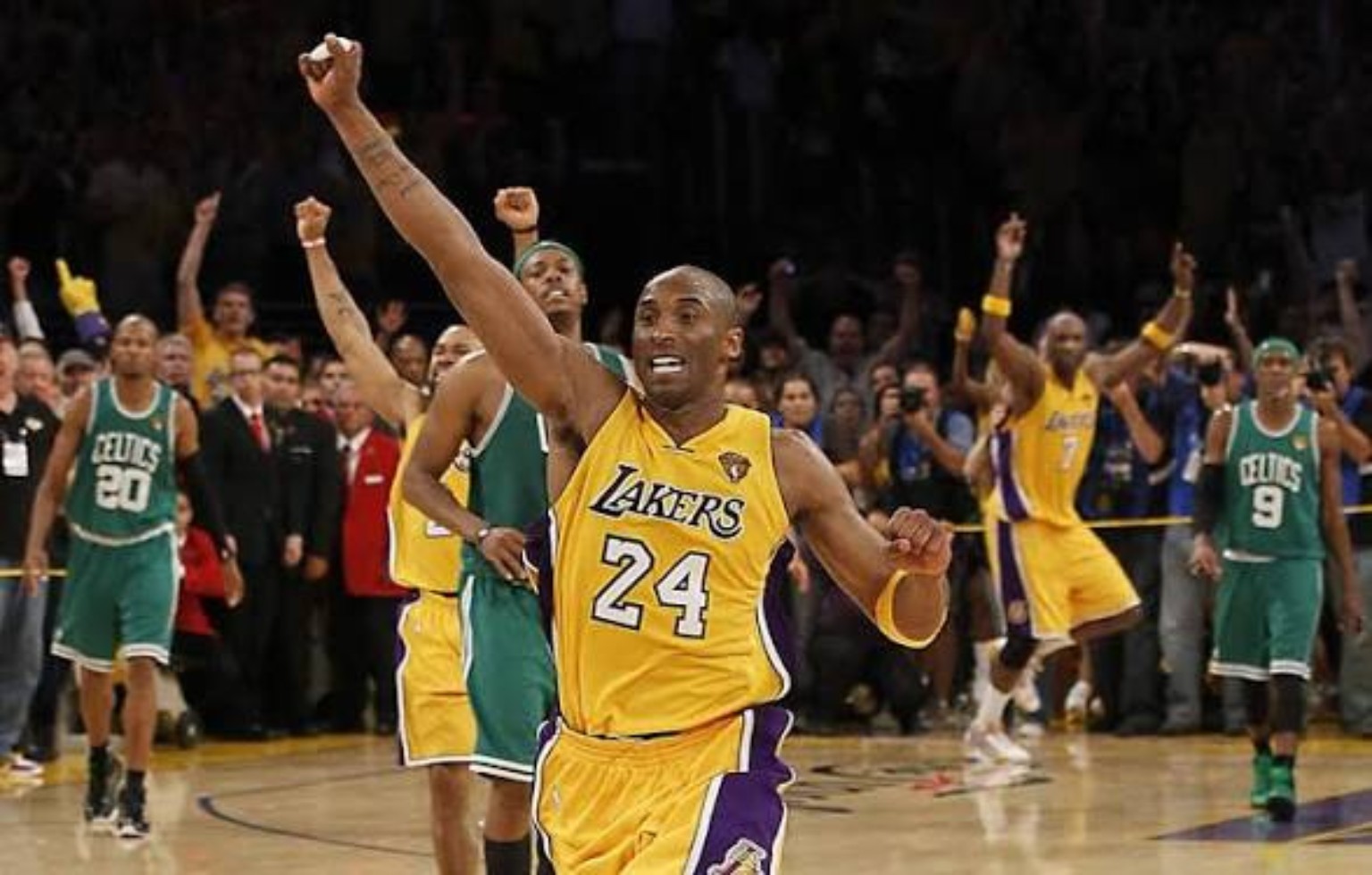 Kobe Bryant celebrating the 2010 NBA championship